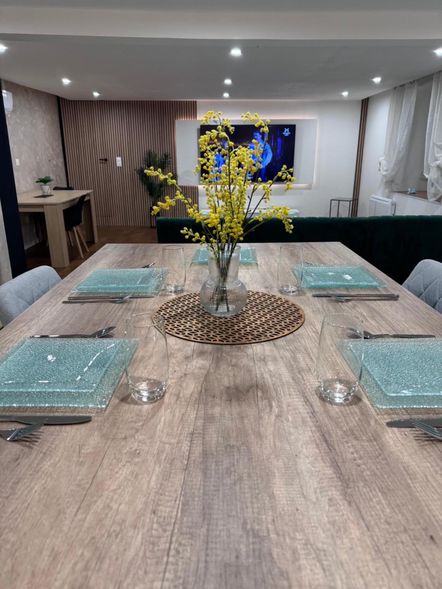 Appartement Moderne Champsevraine ภายนอก รูปภาพ
