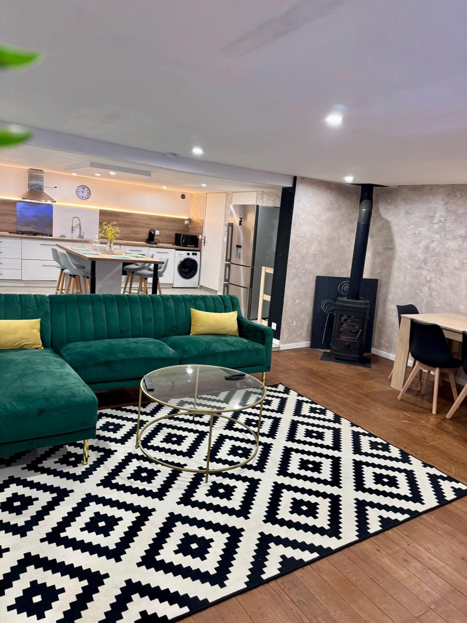 Appartement Moderne Champsevraine ภายนอก รูปภาพ