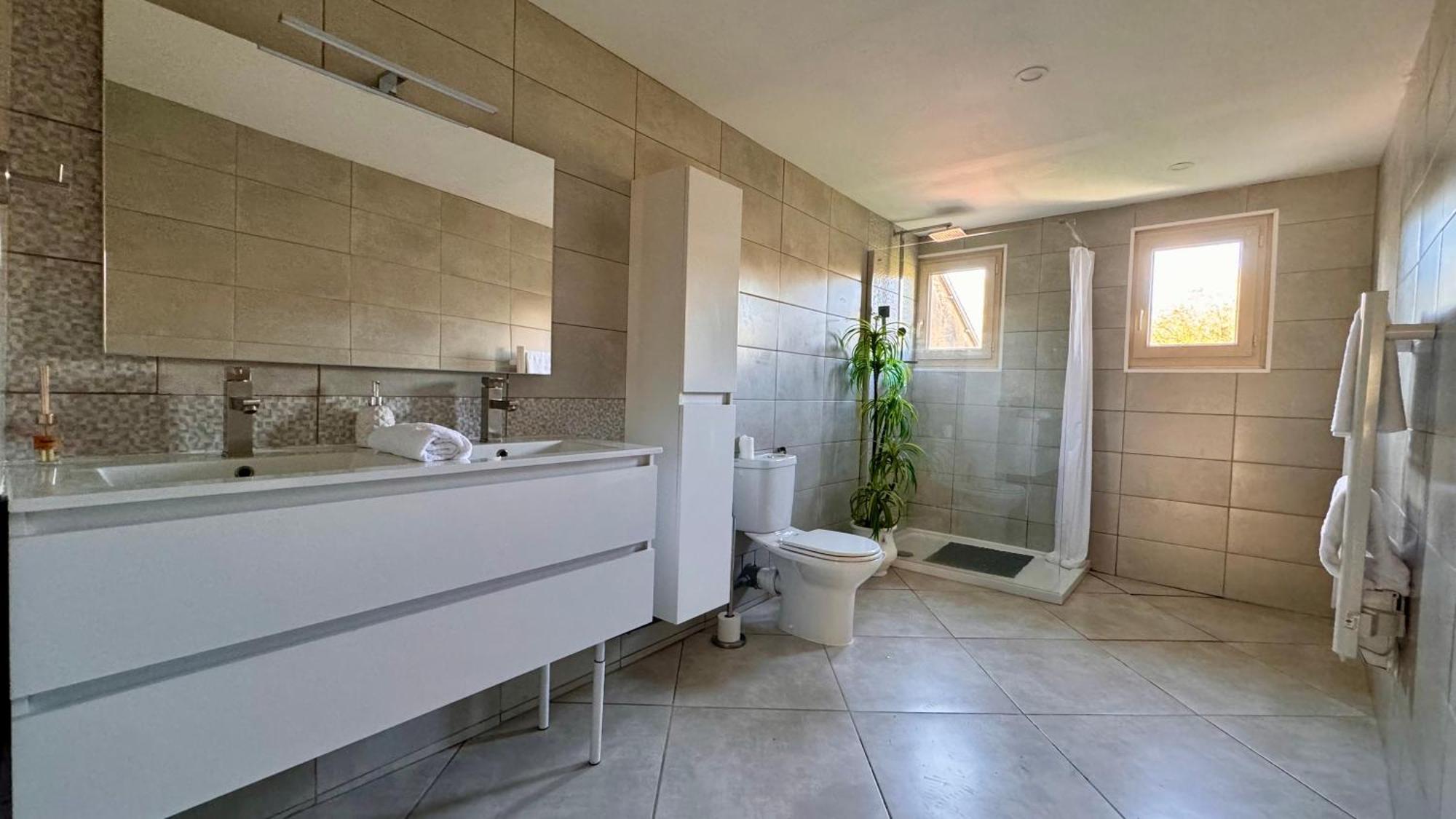 Appartement Moderne Champsevraine ภายนอก รูปภาพ